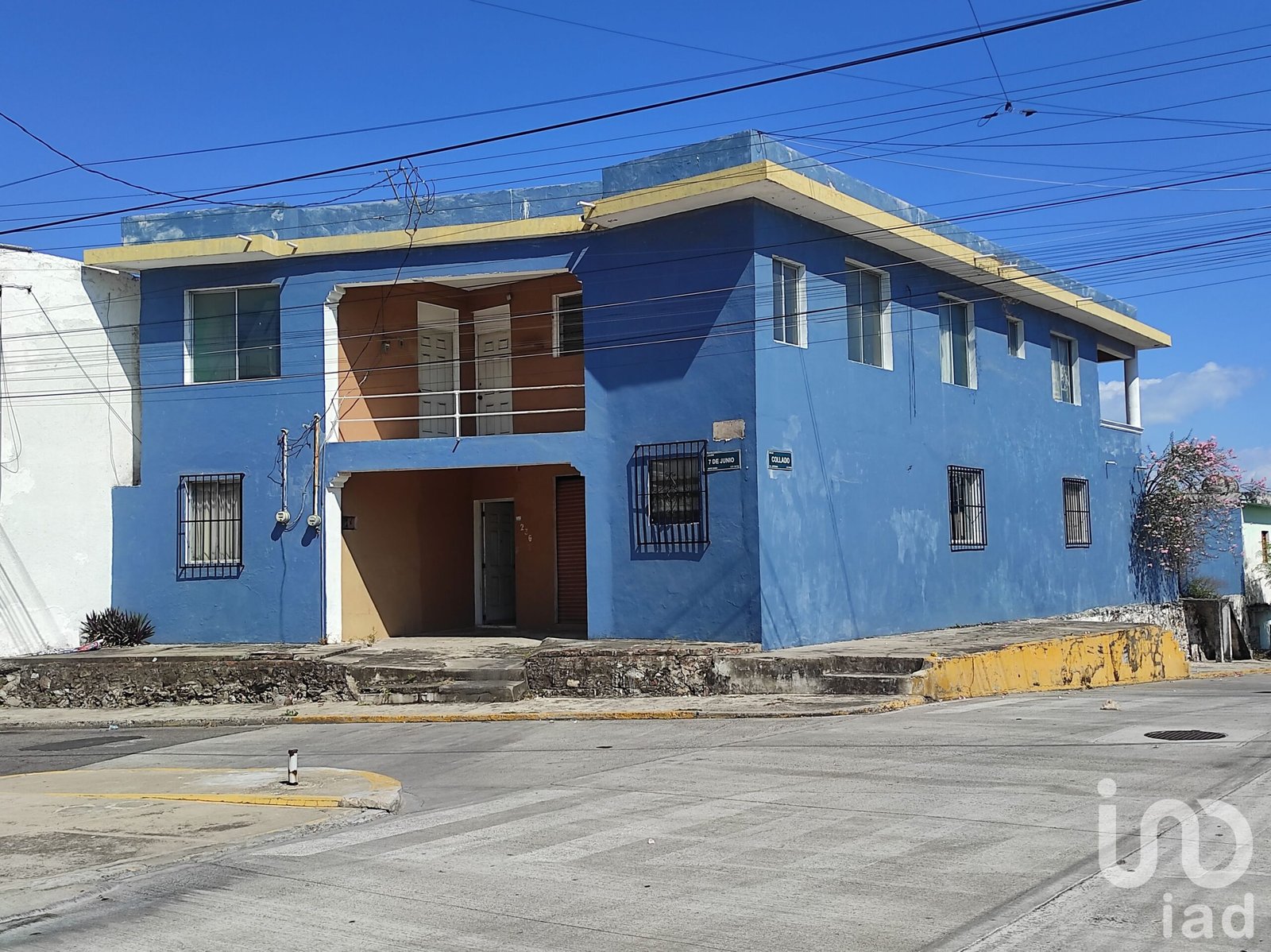 Inversionista VENDO casa para Negocio