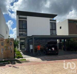 CASA EN VENTA LAGOS DEL SOL – CANCÚN CASA EN VENTA LAGOS DEL SOL – CANCÚN