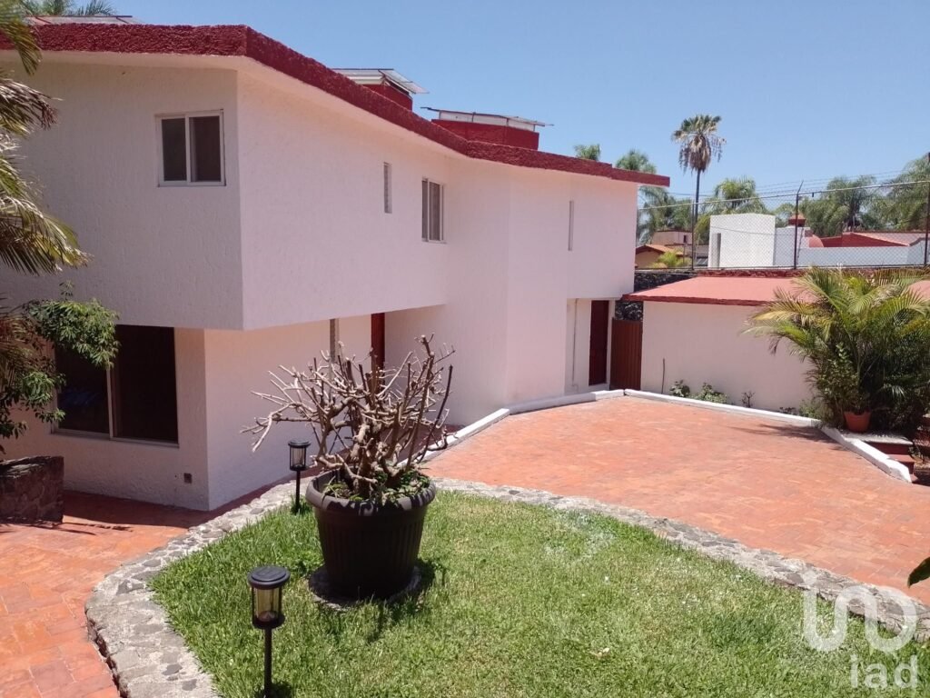 Casa en Venta Zona Dorada - Vista Hermosa, Cuernavaca, Morelos.