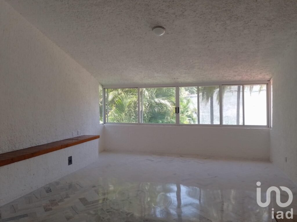 Casa en Venta Zona Dorada - Vista Hermosa, Cuernavaca, Morelos.