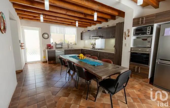CASA  EN VENTA DE INSPIRACIÓN EN PUEBLO MÁGICO EL PUEBLITO