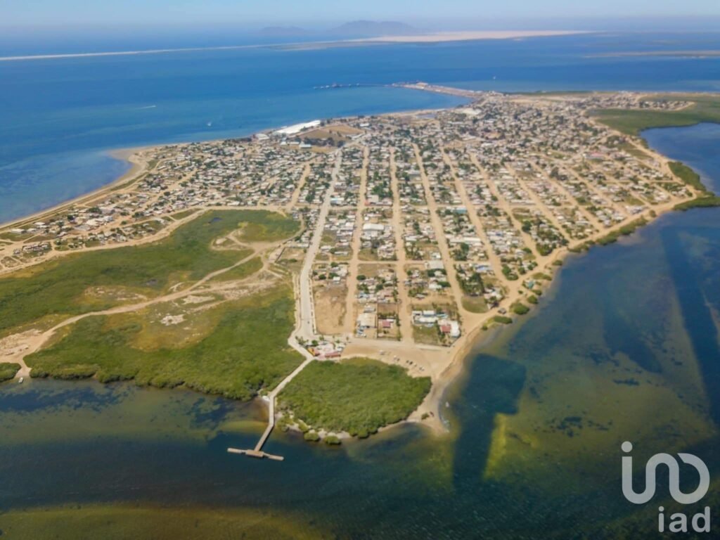 TERRENO FRENTE A PLAYA EN VENTA EN PUERTO SAN CARLOS BAJA CALIFORNIA SUR