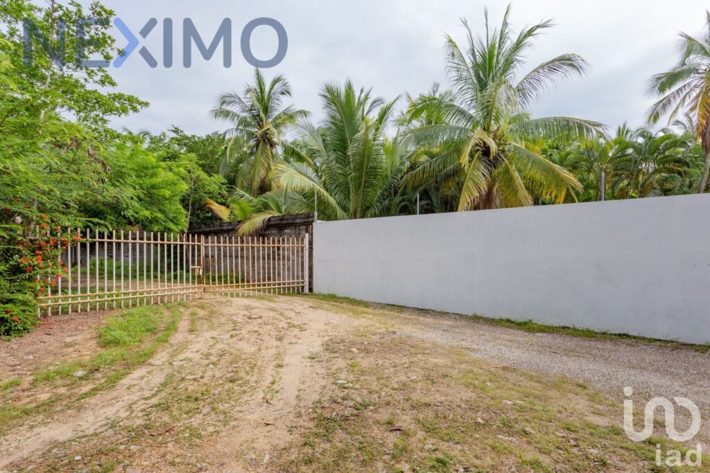 Terreno en Venta privada de zona Diamante. Acapulco, Guerrero. - 1988880 terreno en venta terreno en venta privada de zona diamante acapulco guerrero 47511