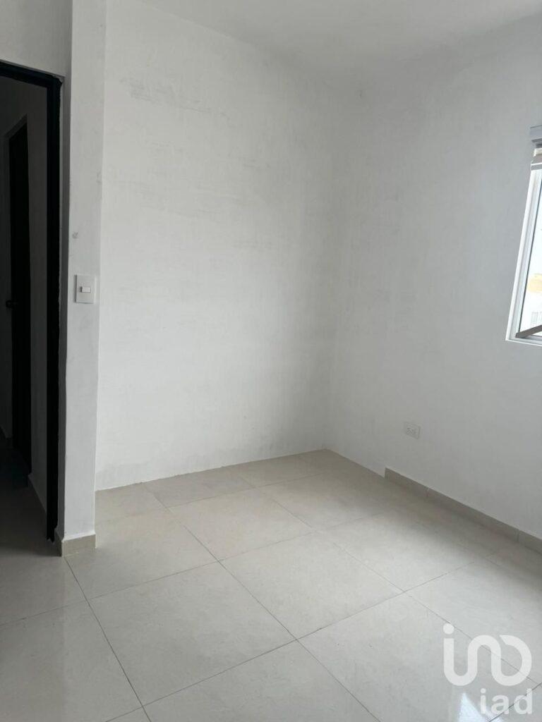 CASA EN VENTA EN SAN MIGUEL DEL PARQUE, ESCOBEDO N.L.