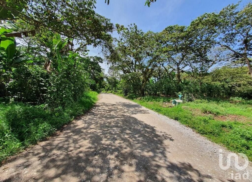 Venta de terreno en San Marcos de León, Xico, Veracruz. 940m2