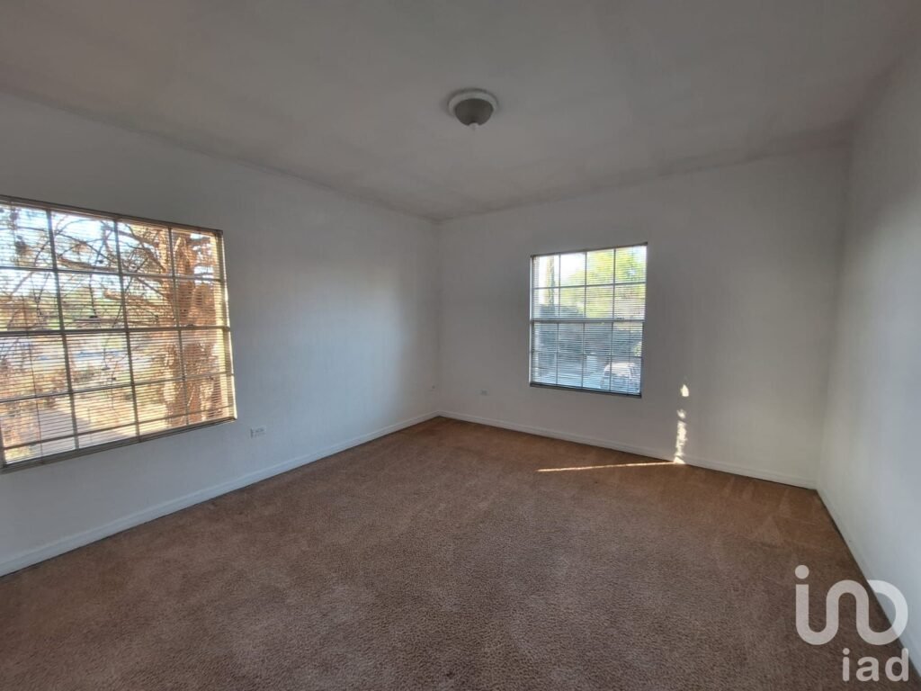 DEPARTAMENTO EQUIPADO EN RENTA EN COMPLEJO CON ALBERCA Y GIMNASIO, CD JUAREZ