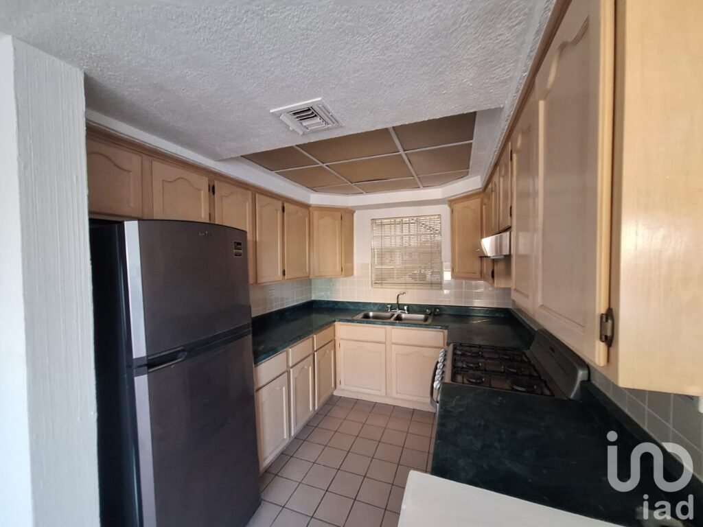 DEPARTAMENTO EQUIPADO EN RENTA EN COMPLEJO CON ALBERCA Y GIMNASIO, CD JUAREZ