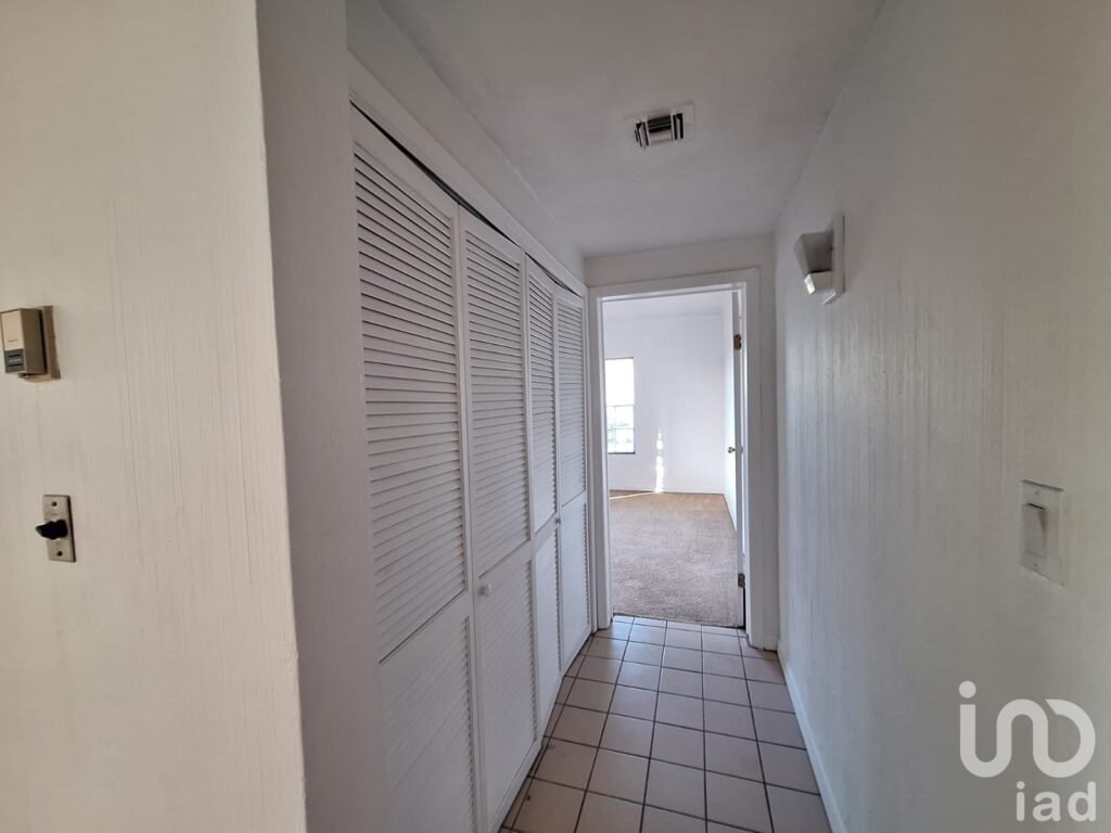 DEPARTAMENTO EQUIPADO EN RENTA EN COMPLEJO CON ALBERCA Y GIMNASIO, CD JUAREZ