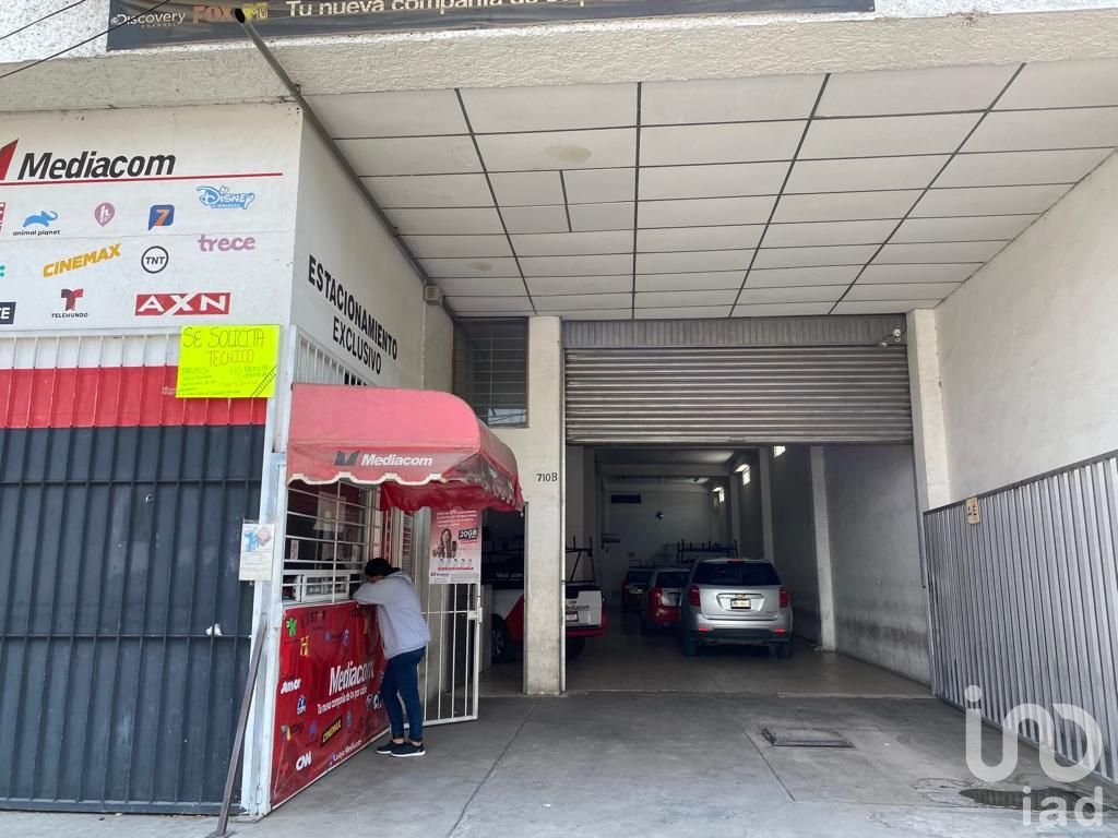 OFICINAS CON BODEGA EN VENTA RESIDENCIAL ARBOLEDAS CELAYA