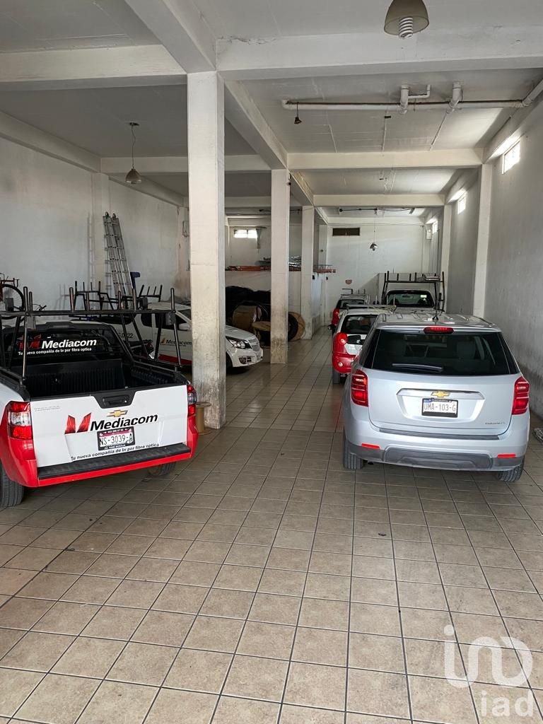 OFICINAS CON BODEGA EN VENTA RESIDENCIAL ARBOLEDAS CELAYA