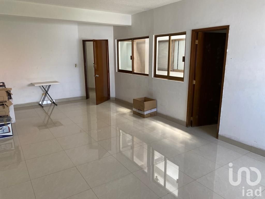 OFICINAS CON BODEGA EN VENTA RESIDENCIAL ARBOLEDAS CELAYA