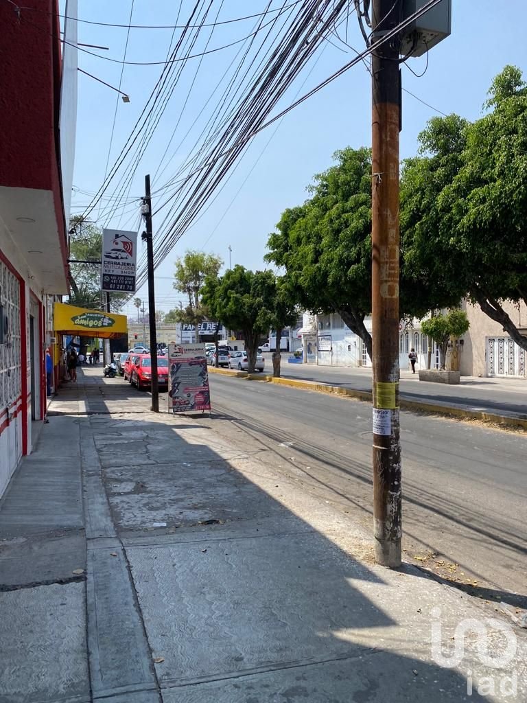 OFICINAS CON BODEGA EN VENTA RESIDENCIAL ARBOLEDAS CELAYA