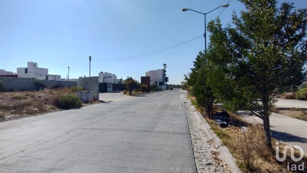 Se vende terreno comercial en la Villas la Concepción, Pachuca, Hidalgo.
