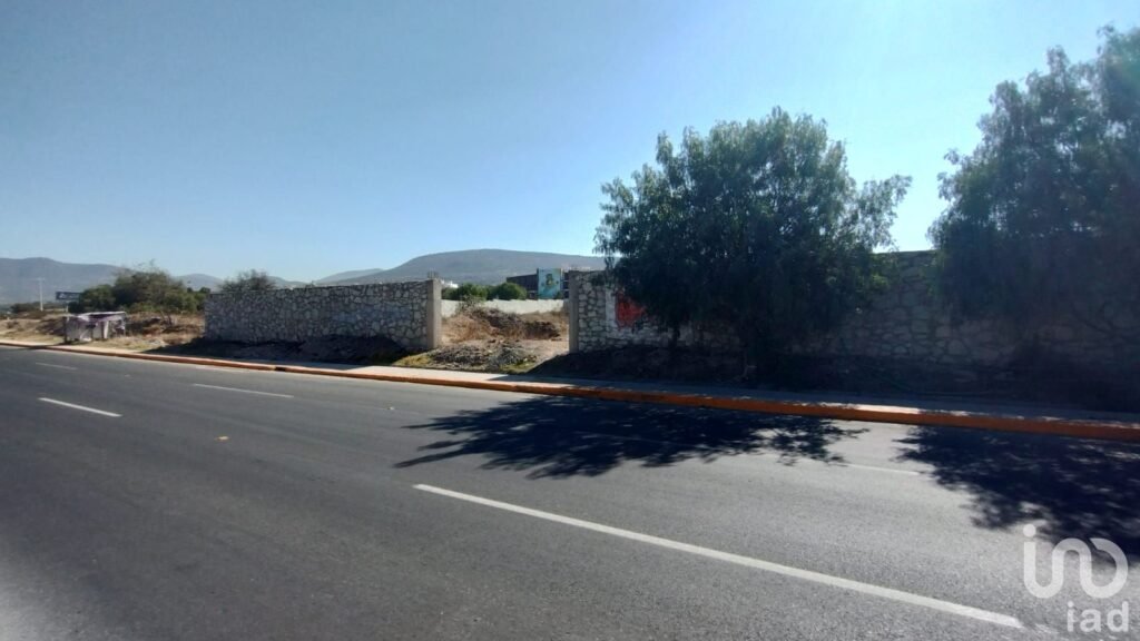 Se vende terreno comercial en la Villas la Concepción, Pachuca, Hidalgo.