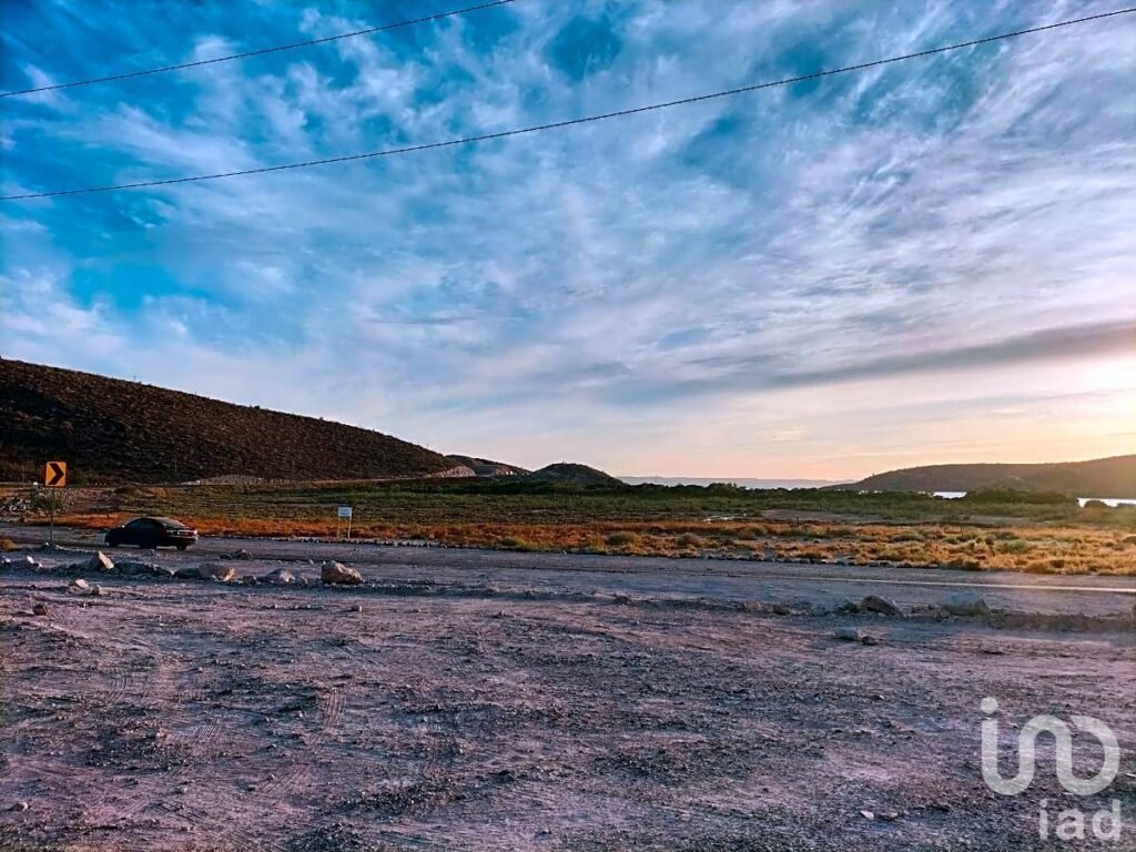 TERRENO 100 HAS FRENTE PLAYA Y CARRETERA LA PAZ-PICHILINGUE, LA PAZ, BAJA CALIFORNIA SUR