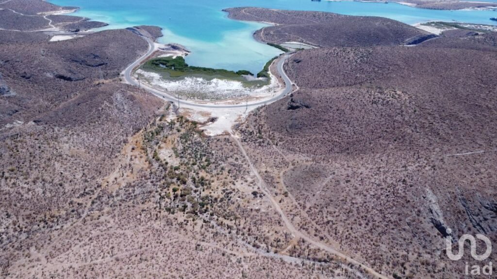 TERRENO 100 HAS FRENTE PLAYA Y CARRETERA LA PAZ-PICHILINGUE, LA PAZ, BAJA CALIFORNIA SUR