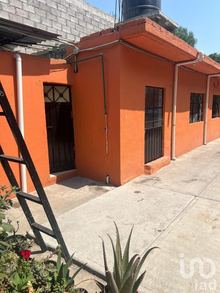 CASA EN VENTA EN SANTA CLARA COATITLA