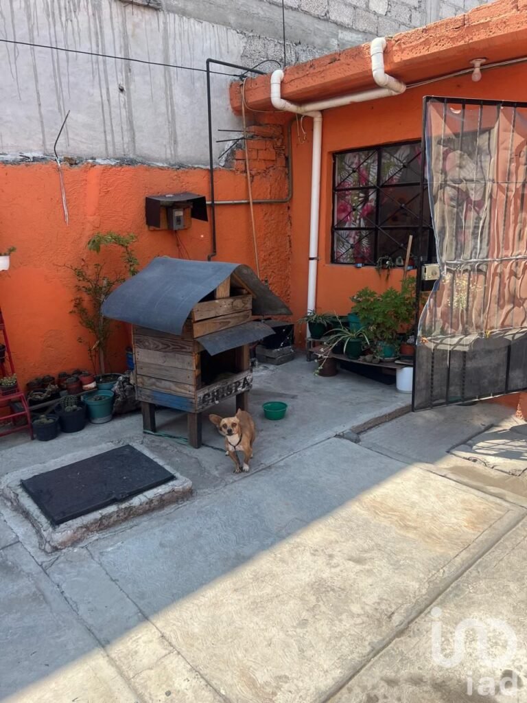 CASA EN VENTA EN SANTA CLARA COATITLA