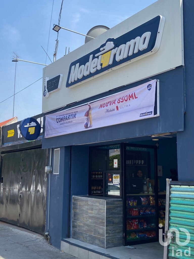LOCAL AMPLIO EN VENTA  BOULEVARD CELAYA