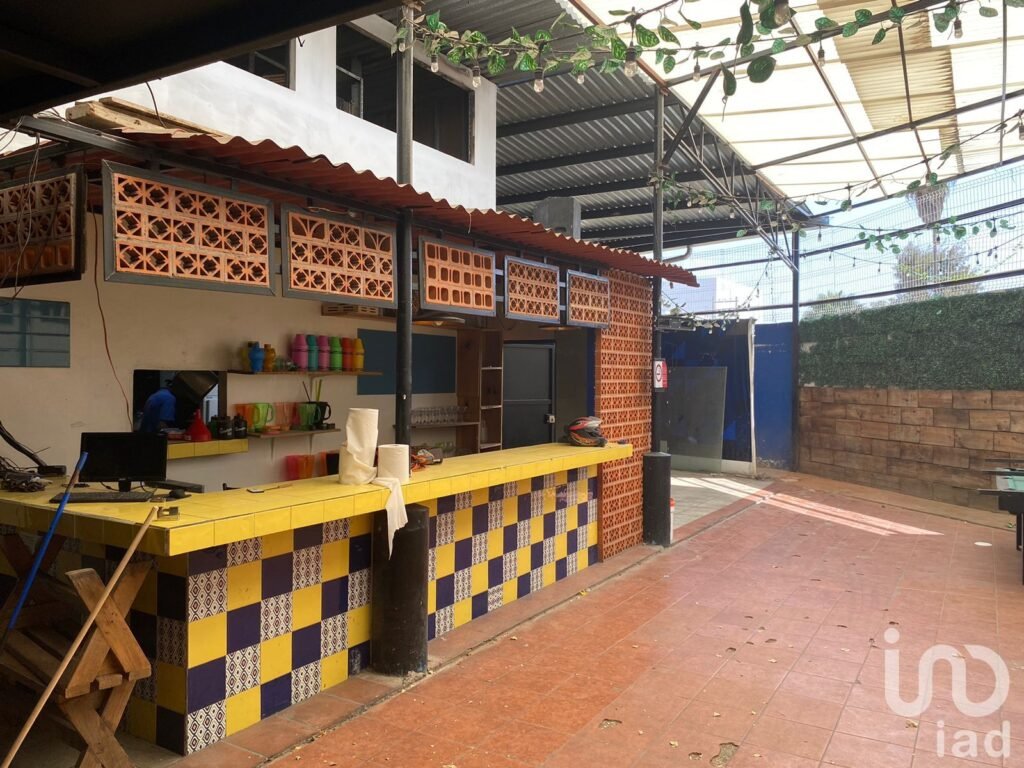 LOCAL AMPLIO EN VENTA  BOULEVARD CELAYA