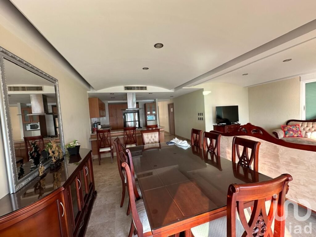 Departamento de dos niveles a Pie de playa, Mazatlán, Sinaloa