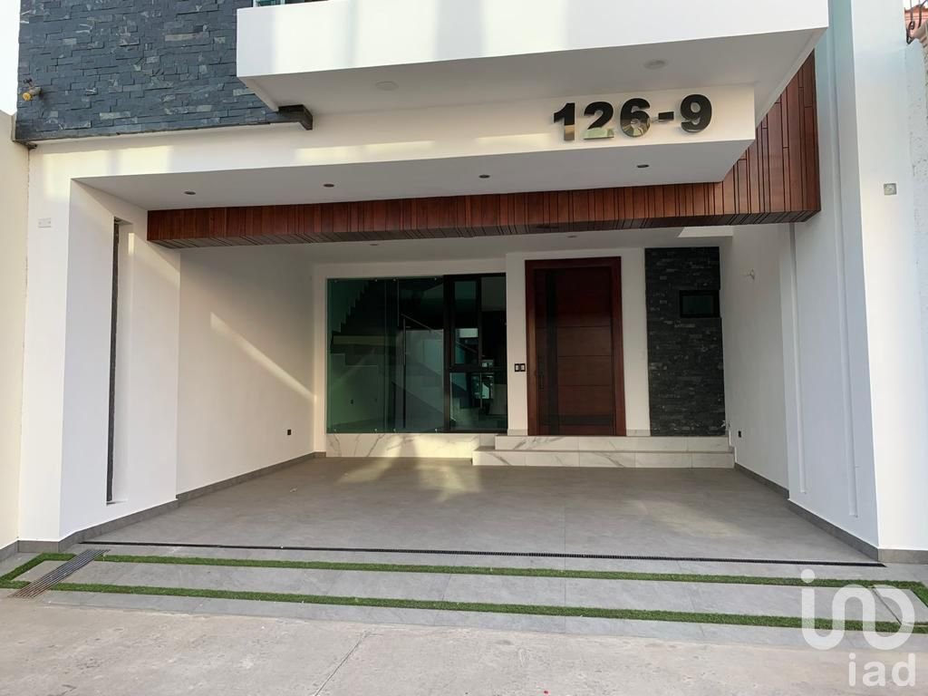 VENTA Casa Habitación, Colonia Tierra Blanca, Culiacán, Sinaloa, México, CP 80030