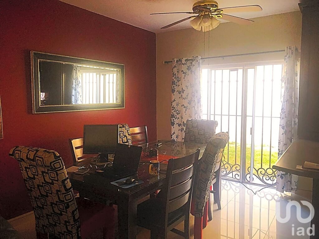 Casa en Renta en Privada Montecarlo 3, Zona Dorada, Mexicali