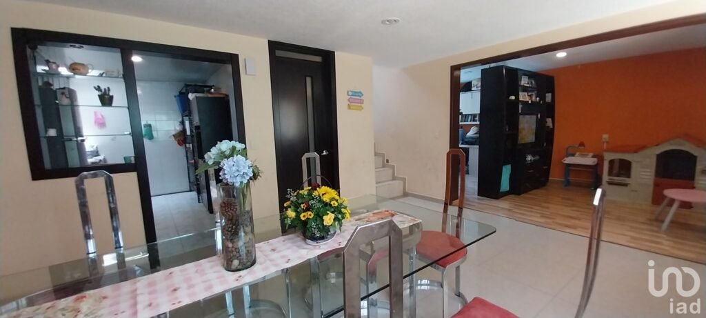 Se vende casa en privada en la Colonia Adolfo López Mateos, Pachuca, Hidalgo.