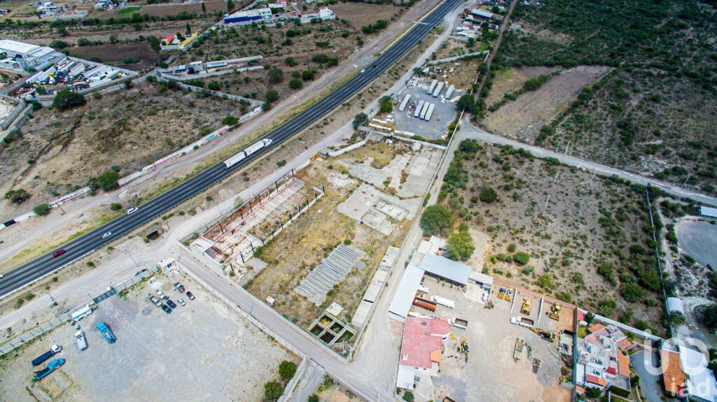 Terreno Industrial sobre carretera San Juan del Rio a Palmillas Queretaro