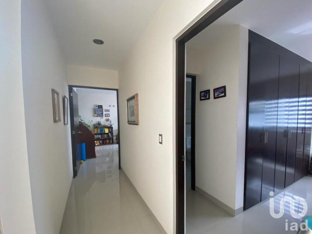 EN VENTA AMPLIA CASA EN CONDOMINIO RUSCELLO, AGUASCALIENTES
