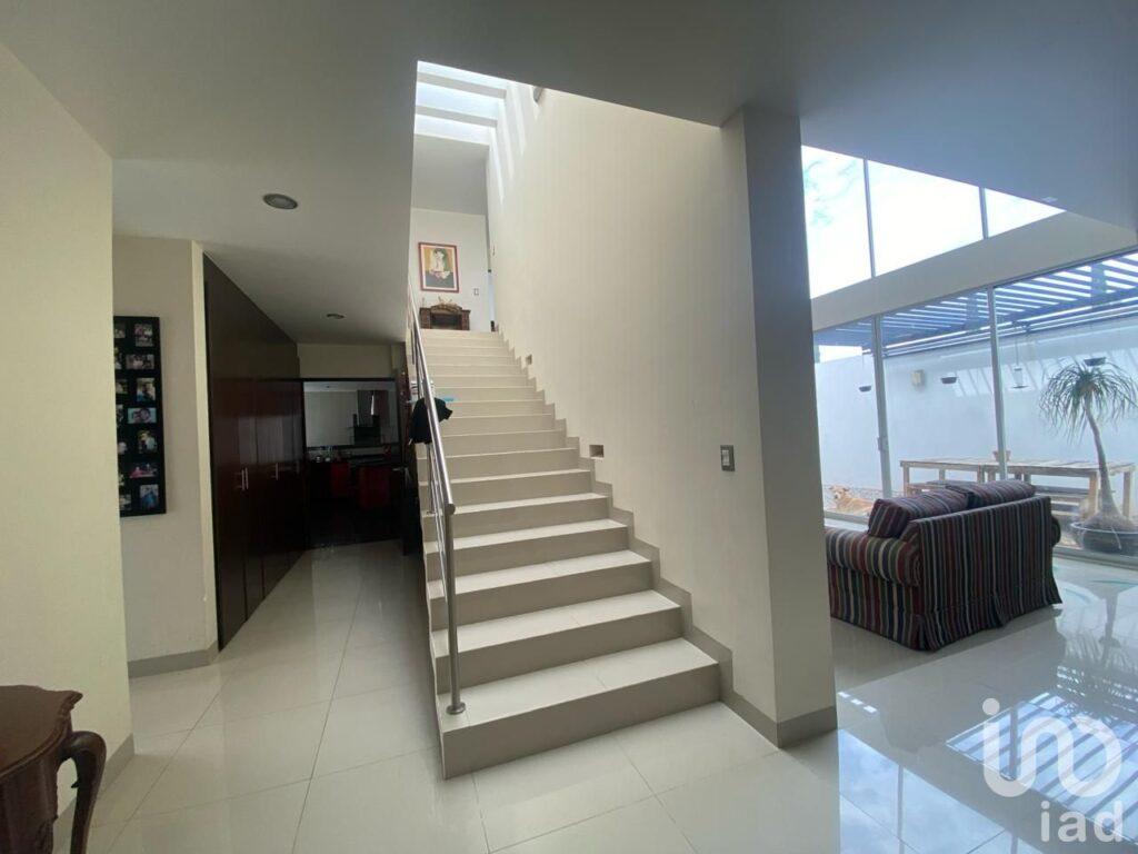 EN VENTA AMPLIA CASA EN CONDOMINIO RUSCELLO, AGUASCALIENTES