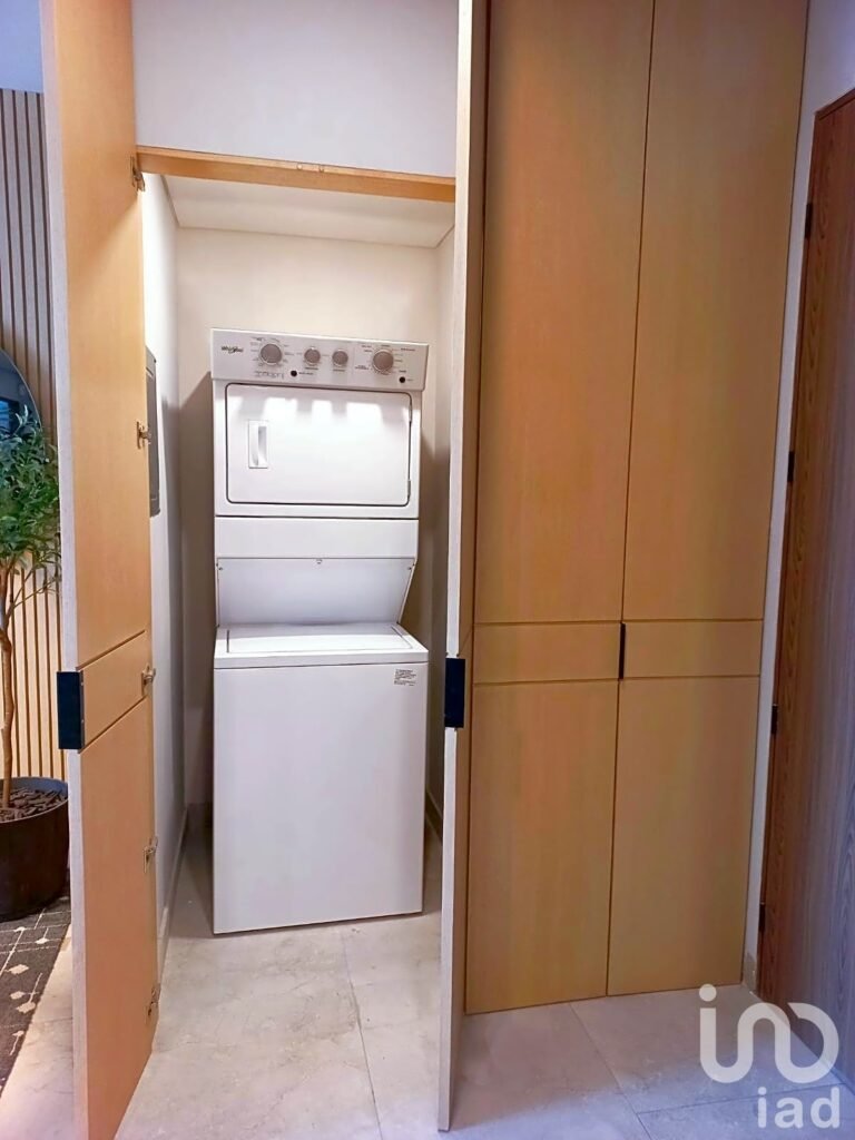 DEPARTAMENTOS EN VENTA EN TORRE COLONIA LA FAMA, SANTA CATARINA, NUEVO LEON