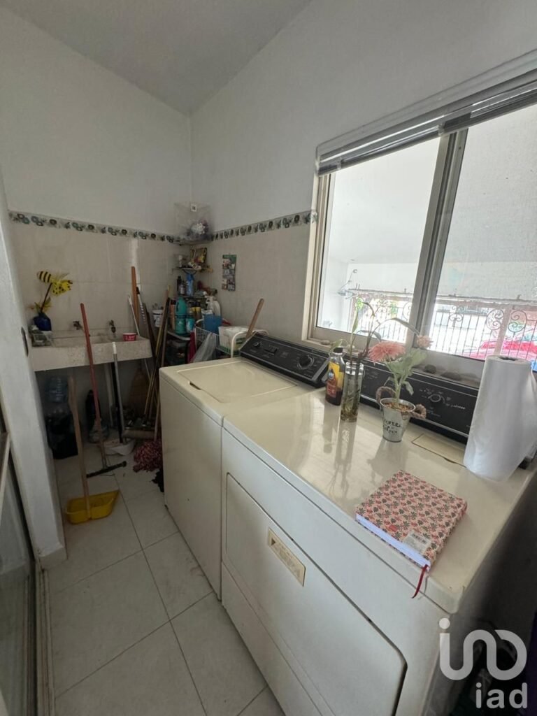 RESIDENCIA EN VENTA EN CONTRY LA SILLA