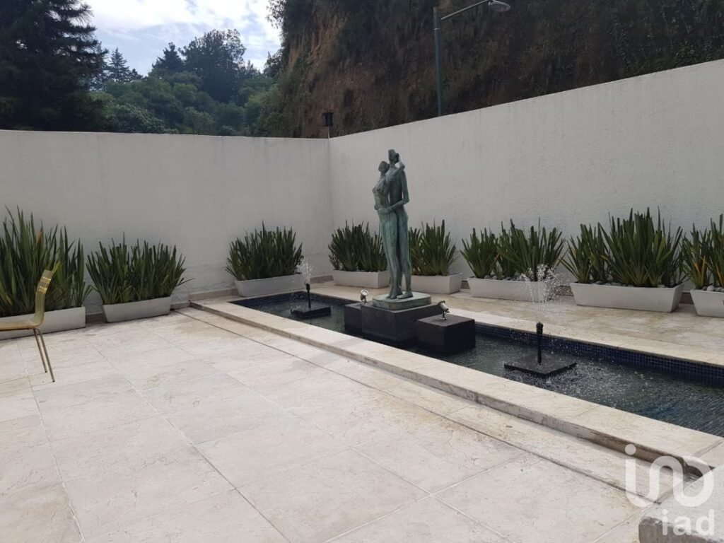 Casa en venta en Bosques de las Lomas, Coajimalpa de Morelos, Cdmx
