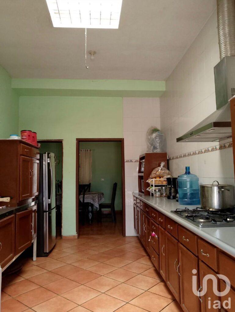 CASA CON LOCAL COMERCIAL EN VENTA SOBRE BLVD FORJADORES LA PAZ BAJA CALIFORNIA SUR