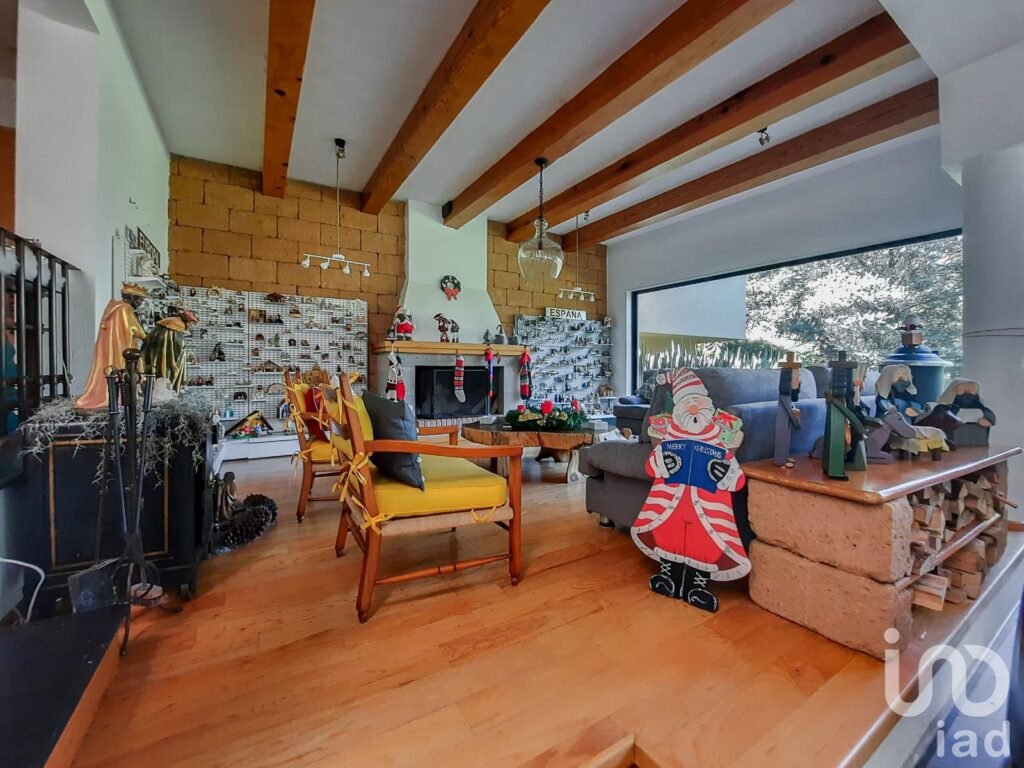 Casa en Venta con vigilancia a 15 minutos de Santa Fe, Cuajimalpa, CDMX
