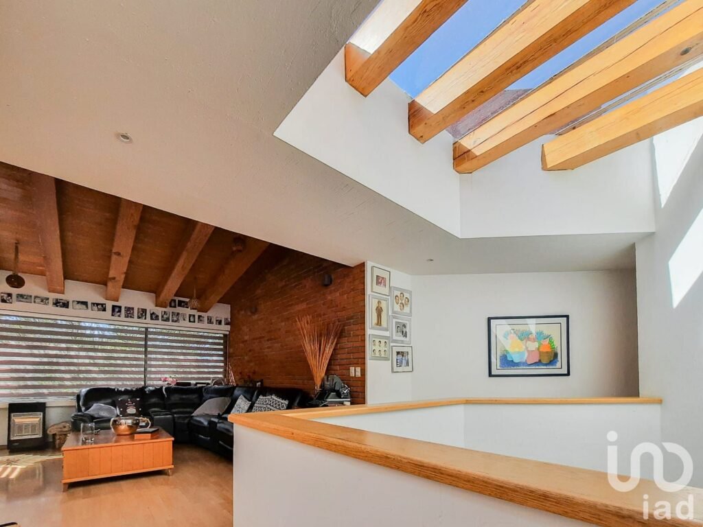 Casa en Venta con vigilancia a 15 minutos de Santa Fe, Cuajimalpa, CDMX