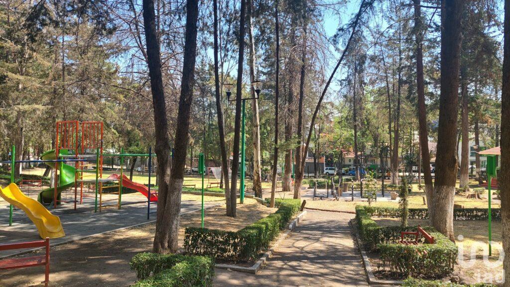 Departamento en Venta. Col. Balcones de la Herradura. Huixquilucan, Edomex