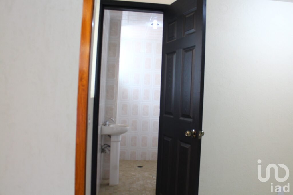 Oficina en renta (2)