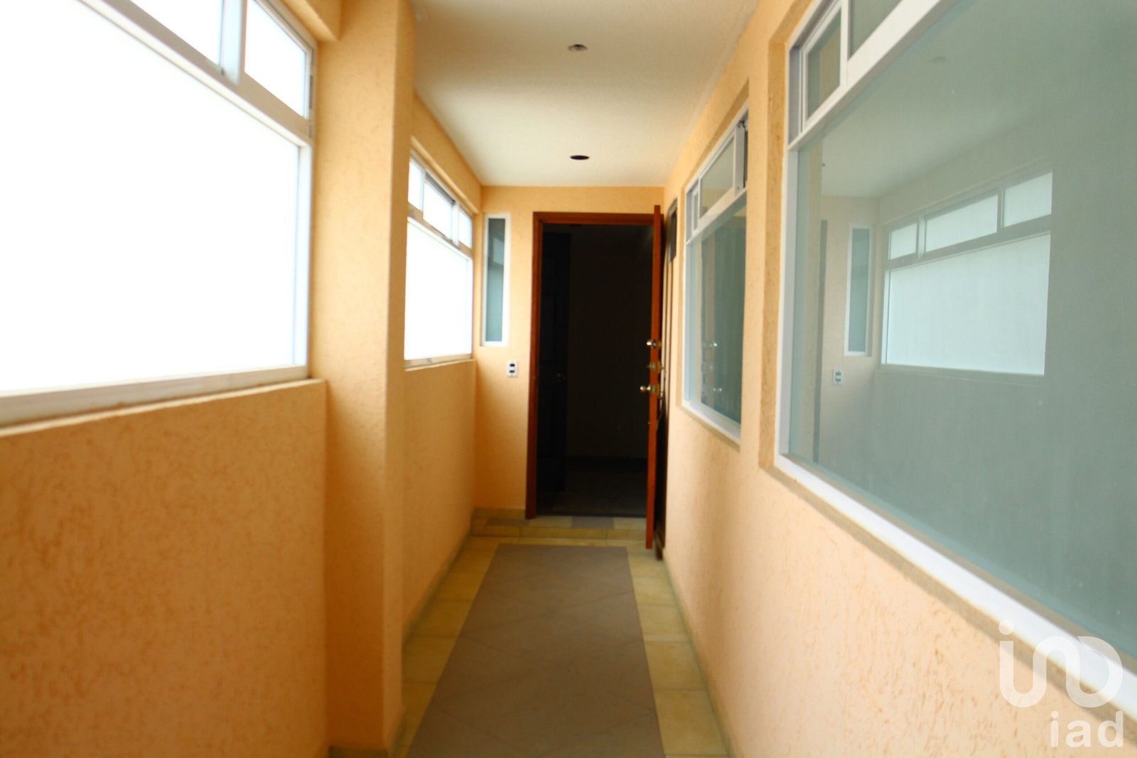 Oficina en renta (2)