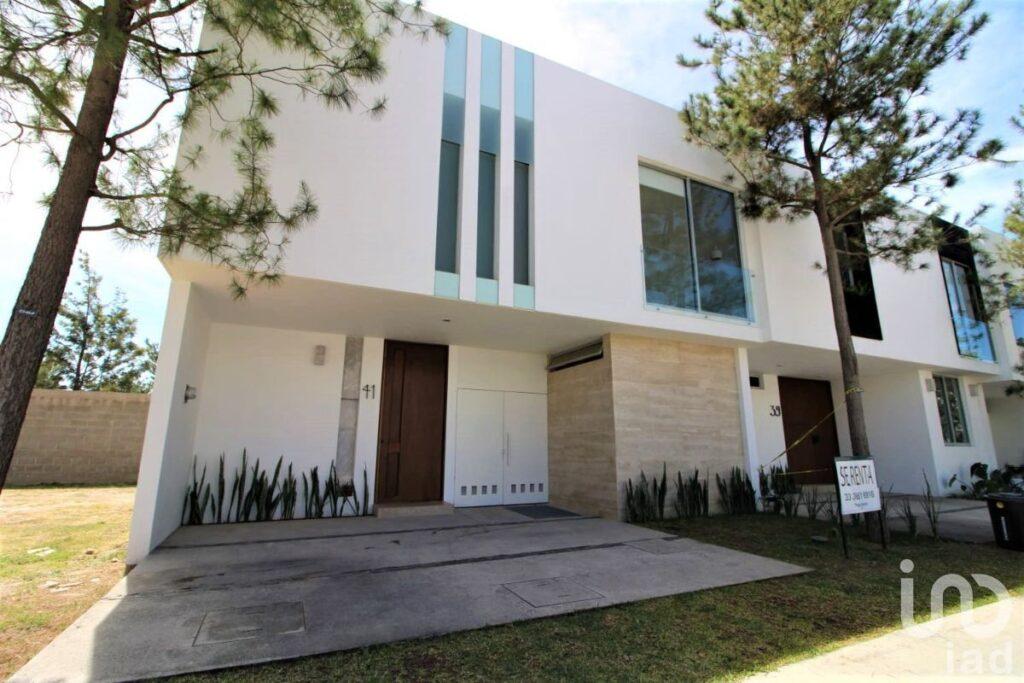 Venta de casa en coto Privanza Solares, Zapopan