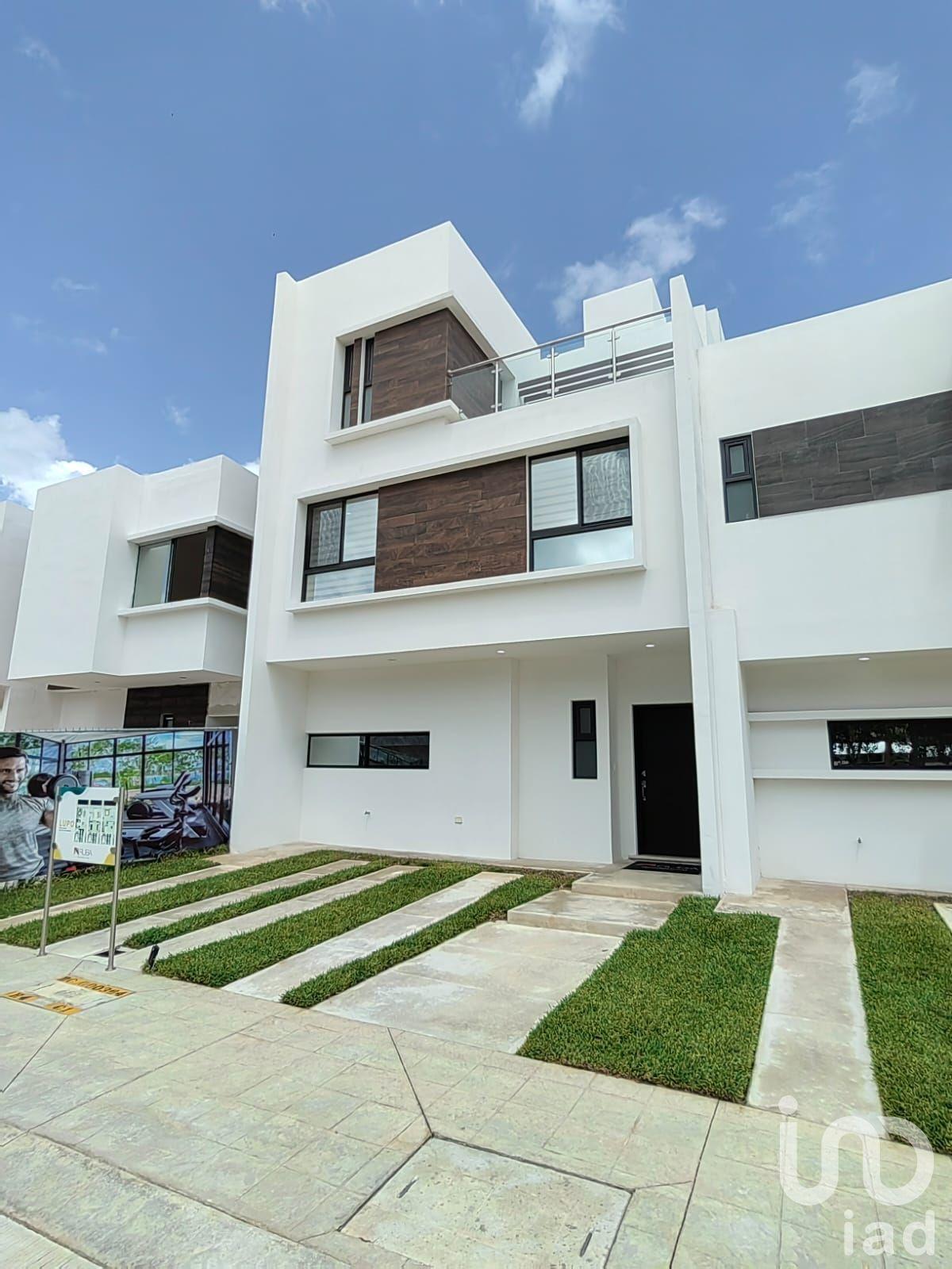Casa en Venta Sur de Cancún Av. Huayacán Terraquia