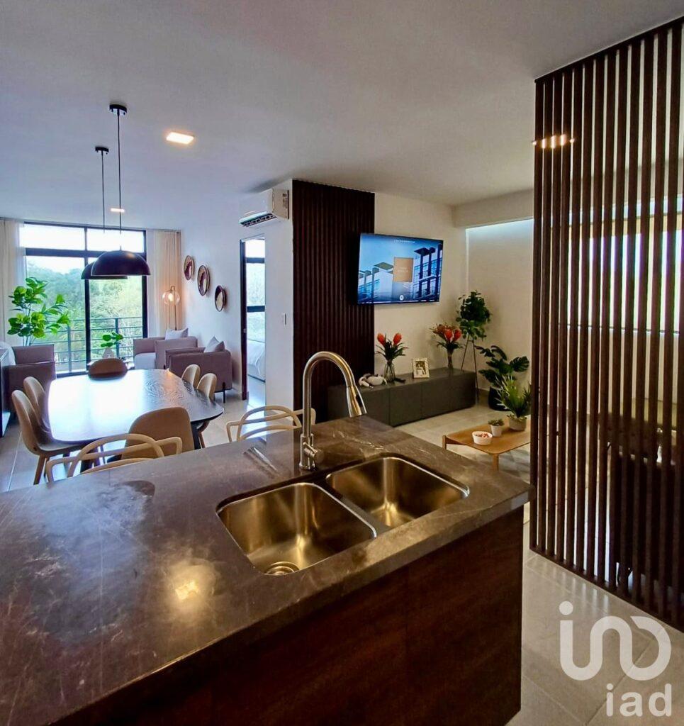 Departamento Equipado de Lujo en Avenida Huayacán