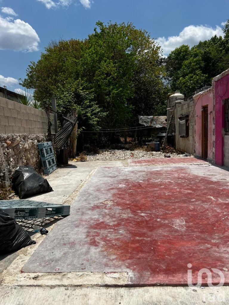 Rento terreno para negocio en el centro de hunucma, yucatan.