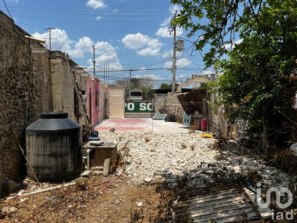Rento terreno para negocio en el centro de hunucma, yucatan.