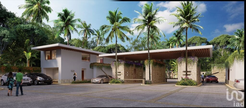 VENTA DE LOTE RESIDENCIAL SOBRE AV. HUAYACAN