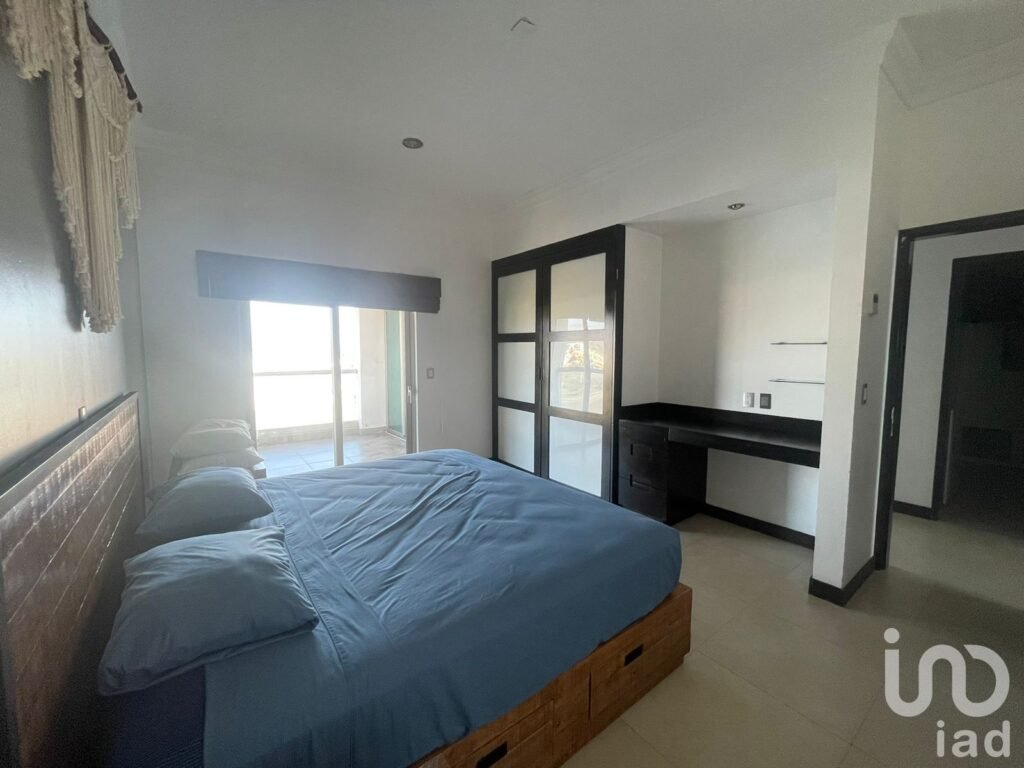 DEPARTAMENTO EN VENTA A PIE DE PLAYA, CERRITOS, MAZATLÁN, SINALOA.