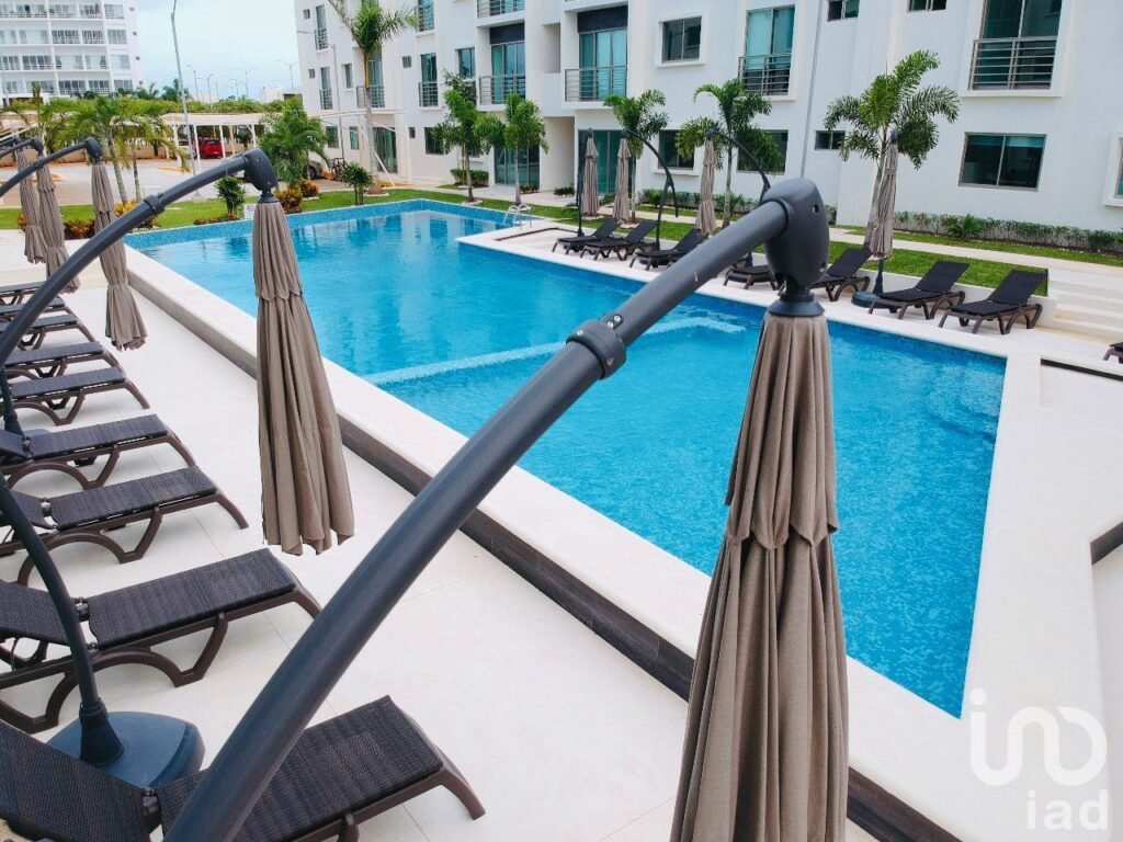 Departamento en venta en Avenida Huayacan, Benito Juarez Quintana Roo.