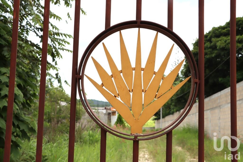 Terreno en privada a 5 minutos de Tuxtla, en la carretera Tuxtla-Ocozocoautla, fácil acceso