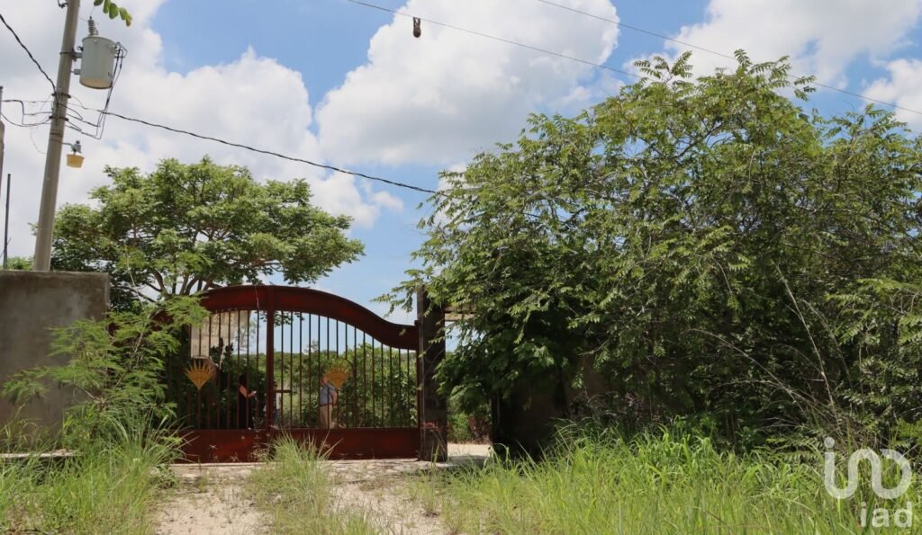 Terreno en privada a 5 minutos de Tuxtla, en la carretera Tuxtla-Ocozocoautla, fácil acceso